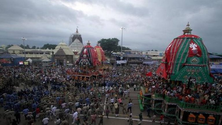 ‘द हिन्दू’ वालो, पुरी में रथ बनेगा भी, चलेगा भी, और तुम्हारी एंटी हिन्दू छाती पर मूंग भी दलेगा