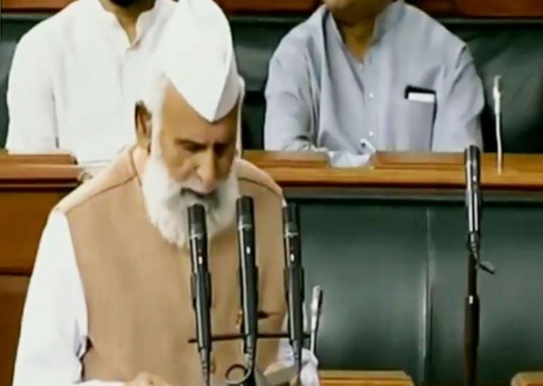 VIDEO: ‘इस्लाम के खिलाफ है वंदे मातरम, नहीं लगाऊँगा नारा’ – लोकसभा में मुस्लिम सांसद