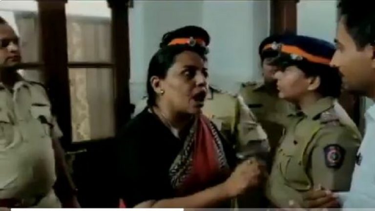 कॉन्ग्रेस नेत्री ने अस्पताल में फैलाई अशांति, ड्यूटी पर तैनात पुलिसकर्मियों को कहे अपशब्द