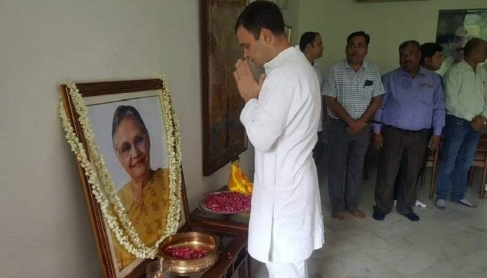 आखिरकार लौट आए राहुल गाँधी, एक हफ्ते  बाद सांत्वना देने पहुँचे शीला दीक्षित के घर