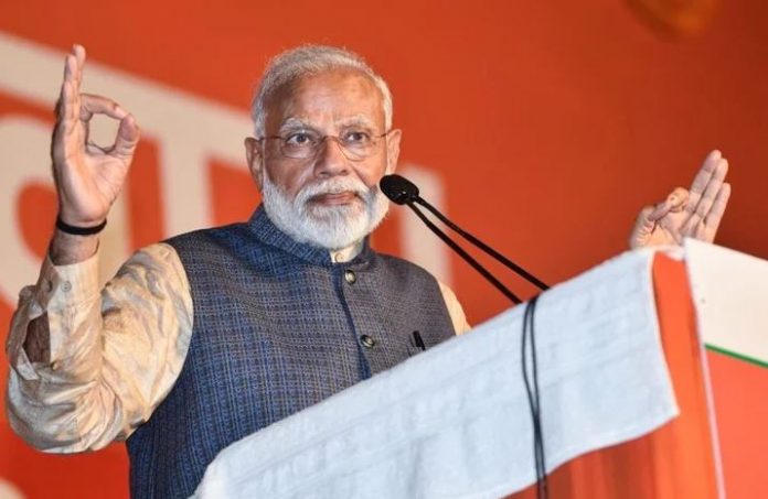 प्रधानमंत्री नरेंद्र मोदी