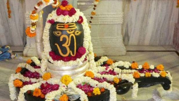 शर्मनाक हरक़त