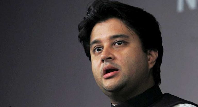 Article 370: कॉन्ग्रेस में आंतरिक टकराव, अब ज्योतिरादित्य सिंधिया ने भी किया समर्थन