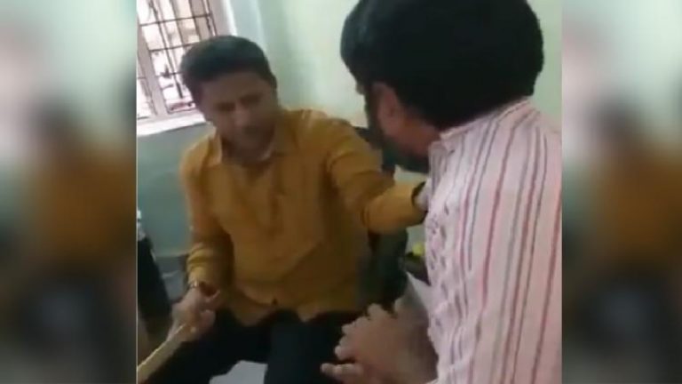 ओवैसी के MLA कौशर मोईनुद्दीन ने की डंडे से पिटाई, वीडियो वायरल होने पर कहा- सही किया