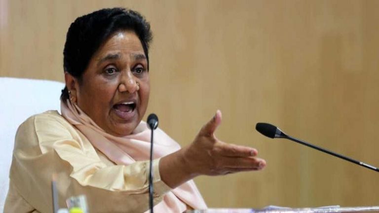 ‘मायावती बिजली के नंगे तार जैसी, बीजेपी ने 3 बार CM बनाया, जान बचाई फिर भी धोखा दिया’