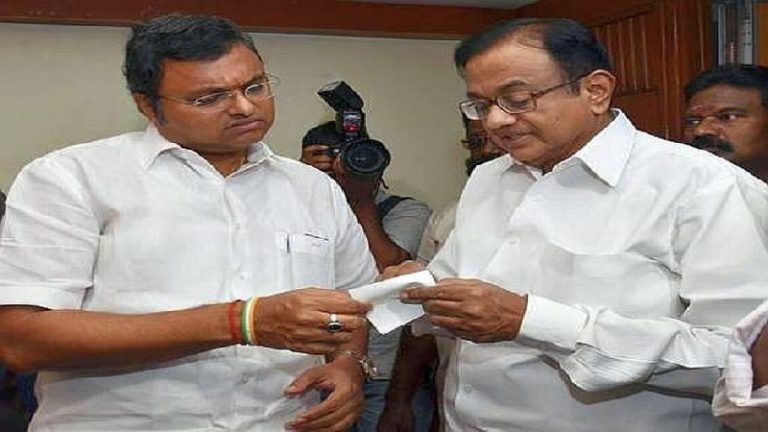 एयरसेल-मैक्सिस केस: चिदंबरम पिता-पुत्र की गिरफ्तारी पर 23 अगस्त तक रोक