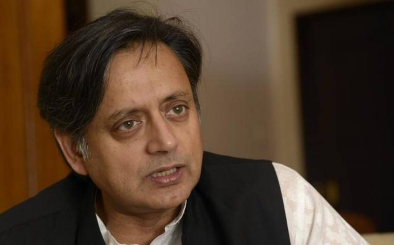 ‘मोदी का सबसे बड़ा आलोचक रहा हूँ, अगर कॉन्ग्रेस सहमत न हो, तो भी मेरे विचारों का सम्मान करे’