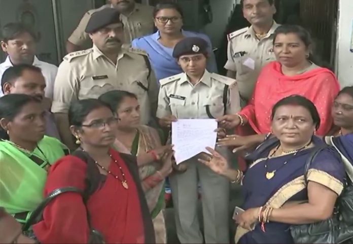 पवन दुबे गिरफ्तार