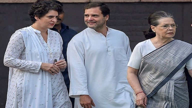 कश्मीर पर भूलों का करना था पिंडदान, कॉन्ग्रेस ने खुद का कर लिया