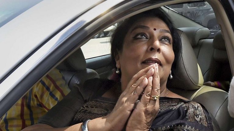 धोखाधड़ी के मामले में कॉन्ग्रेस नेता रेणुका चौधरी के ख़िलाफ़ ग़ैर-ज़मानती वारंट जारी