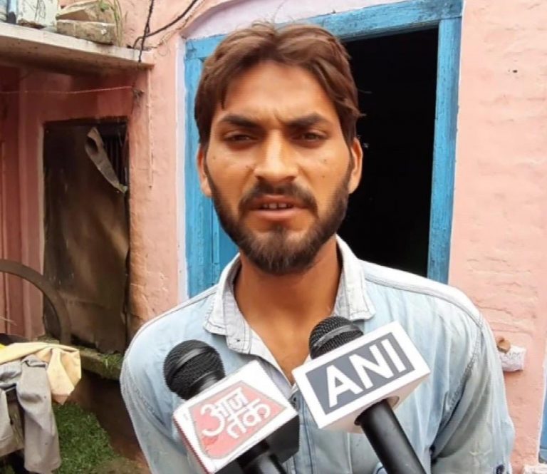 काँवड़ लेकर जाने पर कट्टरपंथियों ने की इरशाद की पिटाई, कहा- यह इस्लाम के खिलाफ