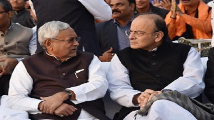 जेटली के साथ नीतीश