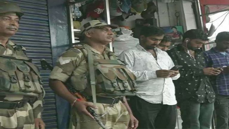 जम्मू में 2G इंटरनेट सेवा शुरू, श्रीनगर में लैंडलाइन सेवा बहाल