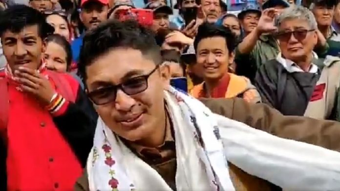 लद्दाख सांसद जामयांग