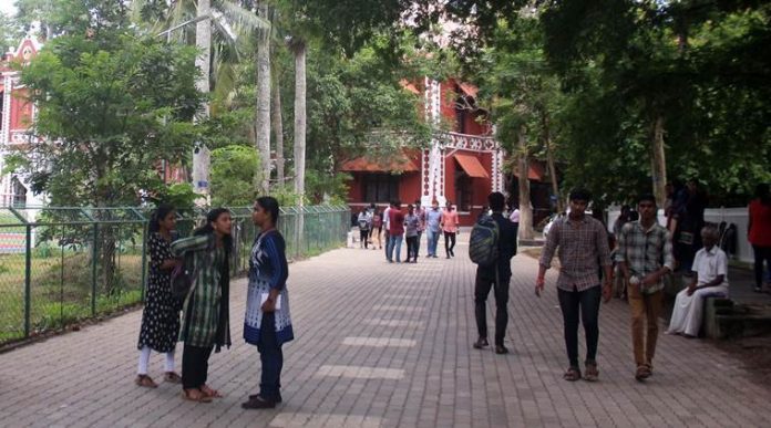 कैंपस में टॉर्चर चैंबर
