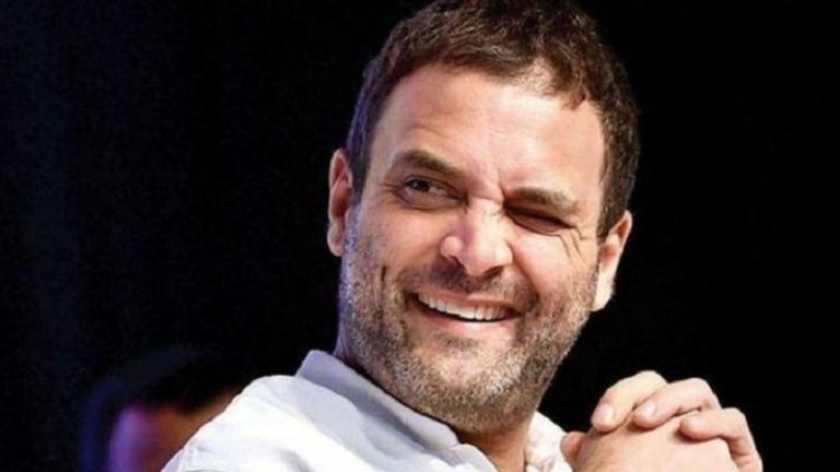 थूक कर कितनी बार चाटेंगे राहुल गॉंधी, अब तो पाकिस्तानी भी कहने लगे कंफ्यूज्ड
