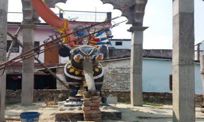 मुस्लिम बहुल इलाके के काली मंदिर में देवी प्रतिमा के साथ की गई तोड़फोड़, स्थिति तनावपूर्ण