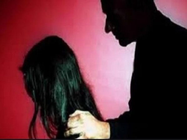 दुबई, पाकिस्तान आदमी, भारतीय युवक