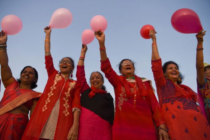 महिला, खुशी, सर्वे