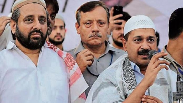 अमानतुल्लाह खान- अरविंद केजरीवाल