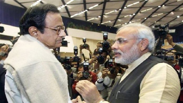 नरेंद्र मोदी, पी चिदंबरम