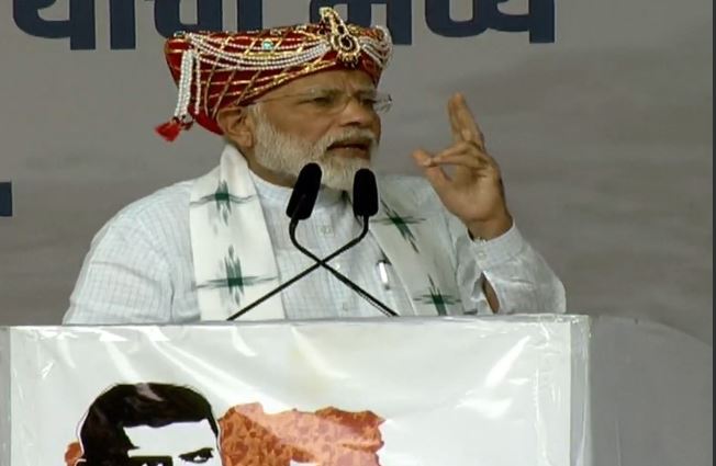 प्रधानमंत्री नरेंद्र मोदी, महाराष्ट्र