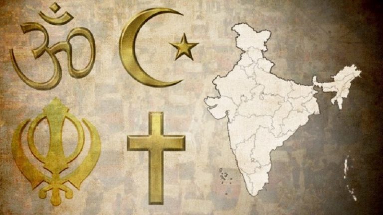 यूपी के मैनपुरी में लालच देकर चल रहा था धर्मांतरण का खेल, मौके पर पहुँचे हिंदू संगठन के लोगों और पुलिस पर ग्रामीणों ने की पत्थरबाजी
