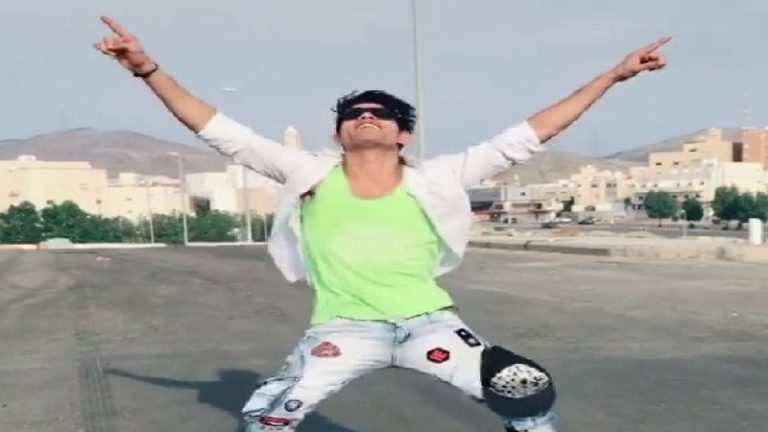 42000 फॉलोवर वाला Tik-Tok सेलेब्रिटी शाहरुख़ ख़ान निकला मोबाइल लुटेरा, साथियों संग गिरफ़्तार