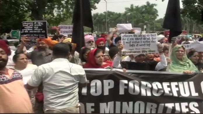 सिख समुदाय, विरोध-प्रदर्शन