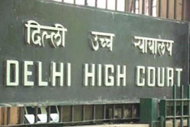 उन्नाव रेप पीड़िता के वकील को हाईकोर्ट का नोटिस, पूछा- क्यों ना चलाएँ अवमानना का मामला