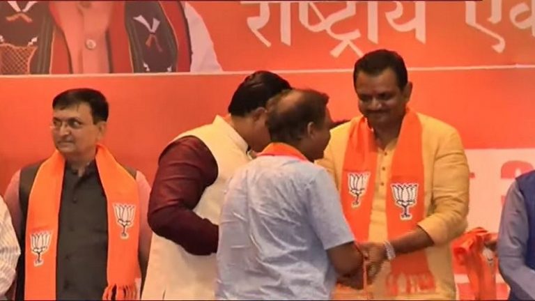 Article 370 के समर्थन में 370 डॉक्टरों ने थामा BJP का दामन, जीतू वघानी ने दिलाई  सदस्यता