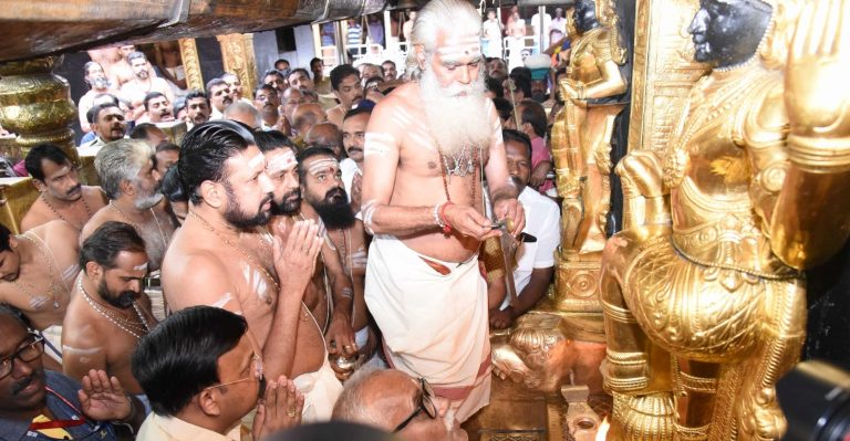 सबरीमाला पर कब्जे की तैयारी में केरल की वामपंथी सरकार, 150 मंदिरों के लिए बना रही नया विधान