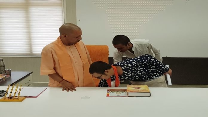 योगी आदित्यनाथ, कमलेश तिवारी