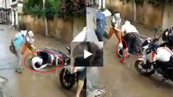 मध्यप्रदेश, मारपीट, पत्रकार, कॉन्ग्रेस