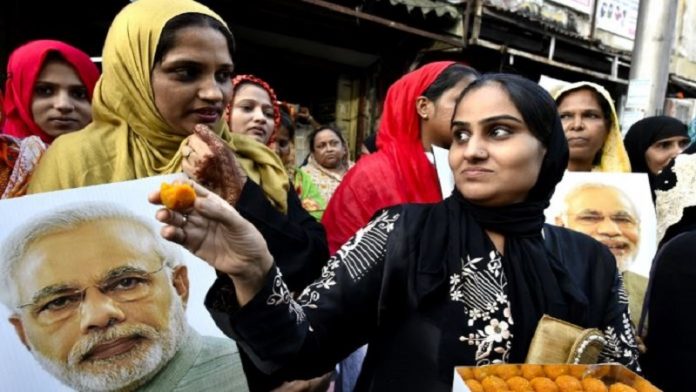 PM मोदी के लिए मंदिर