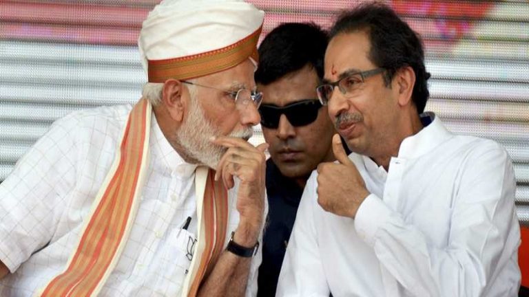 शिव सेना को कॉन्ग्रेस बार-बार डाल रही दाना, चुगने आ ही नहीं रहे उद्धव ठाकरे