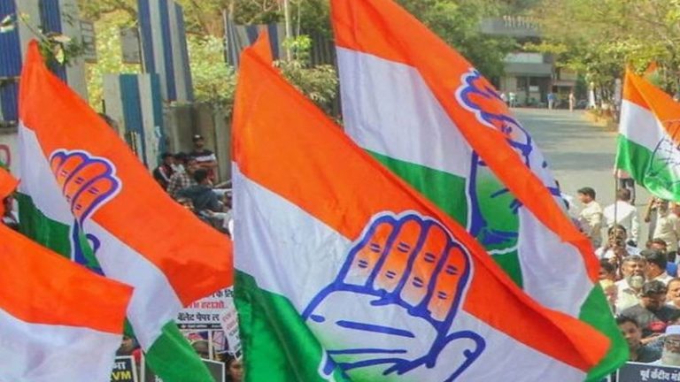 कॉन्ग्रेस प्रत्याशी को रामलीला के मंच से वोट माँगना पड़ा महँगा, आचार संहिता के उल्लंघन में FIR दर्ज