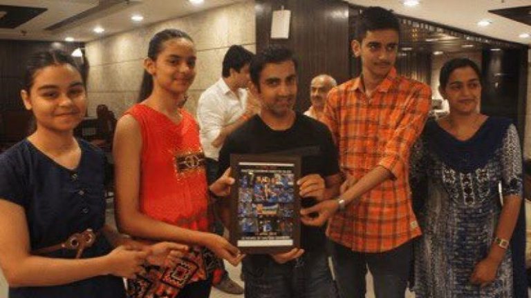 बलिदानी जवानों के 100 बच्चों का गौतम गंभीर ने उठाया ज़िम्मा, कहा- बेटियों को बनाएँगे सशक्त