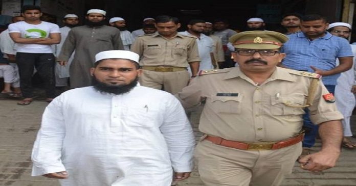मौलाना गिरफ़्तार, रेप