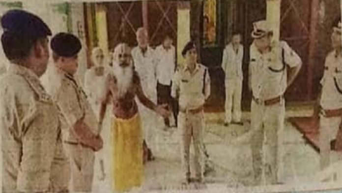 अपनी गर्दन बचाने के लिए बली के बकरे ढूँढ़ रही है मध्य प्रदेश पुलिस?