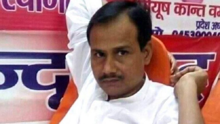 कमलेश तिवारी मर्डर: अशफाक और मोईनुद्दीन ने की हत्या, खालसा होटल से मिला खून लगा कुर्ता, गाजियाबाद तक लोकेशन ट्रेस