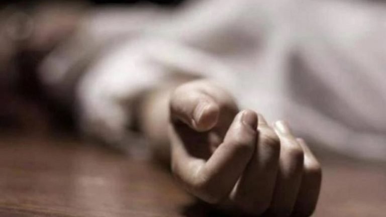 शौहर के थे नाजायज संबंध, रेलवे लाइन पर मिला खातून का शव: गुस्साए लोगों ने बंगाल पुलिस पर फेंके बम
