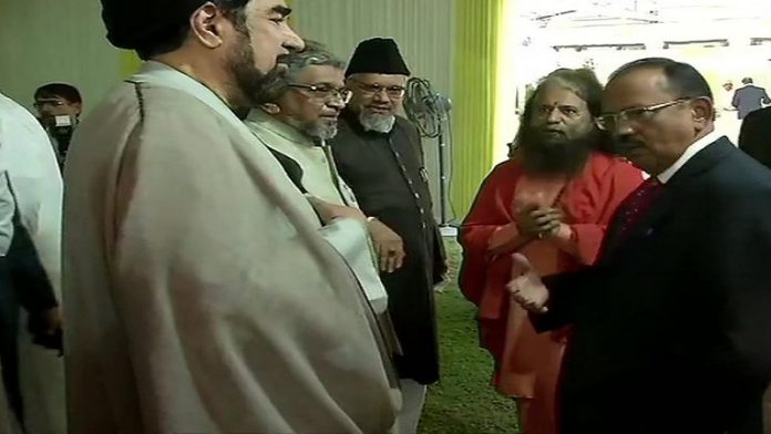 डोभाल ने धर्मगुरुओं के साथ की बैठक