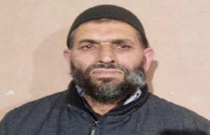 J&K: सुरक्षाबलों ने मार गिराए 2 आतंकी, पत्थरबाजों को उकसाने वाला बशीर अहमद गिरफ्तार