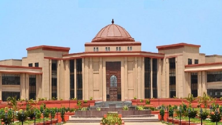 छत्तीसगढ़ लोक सेवा आयोग का कमाल: 100 सवाल, 41 गलतियाँ, हाई कोर्ट ने रद्द की परीक्षा