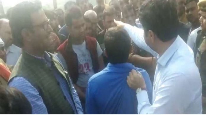 डीएम प्रशांत