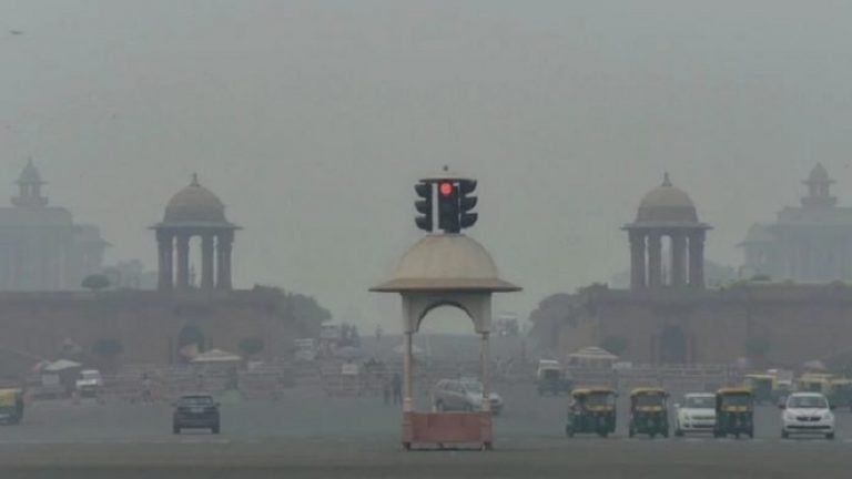 4 साल में ग्रीन टैक्स का 20% ही केजरीवाल सरकार ने किया खर्च, फिर क्यों न घुटे दिल्ली का दम
