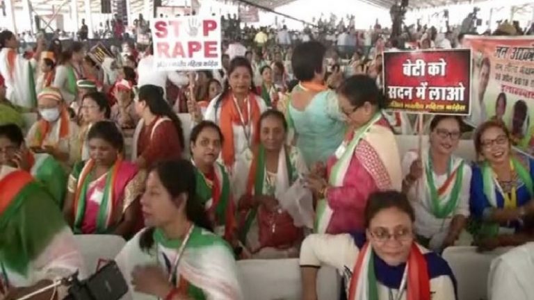 कॉन्ग्रेस में महिलाओं की इज्जत नहीं, होता है उत्पीड़न: महिला कार्यकर्ताओं ने अपनी ही पार्टी के ख़िलाफ़ खोला मोर्चा