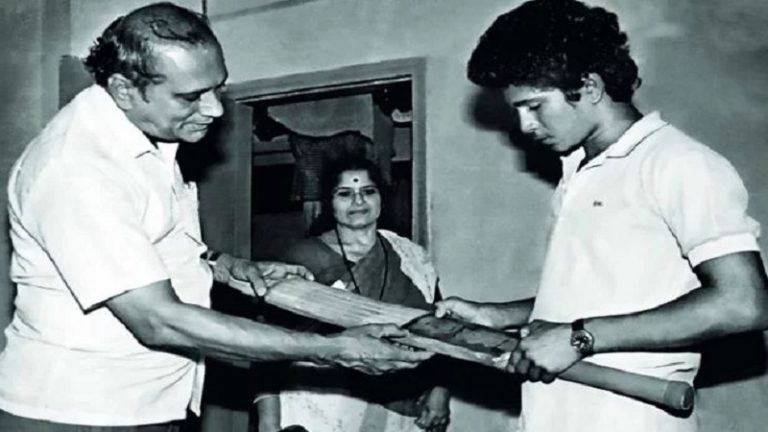 ‘मुझे तो नहीं लगता सचिन को क्रिकेट बहुत पसंद है’ – तेंदुलकर की माँ ने क्यों और कब कहा था ऐसा