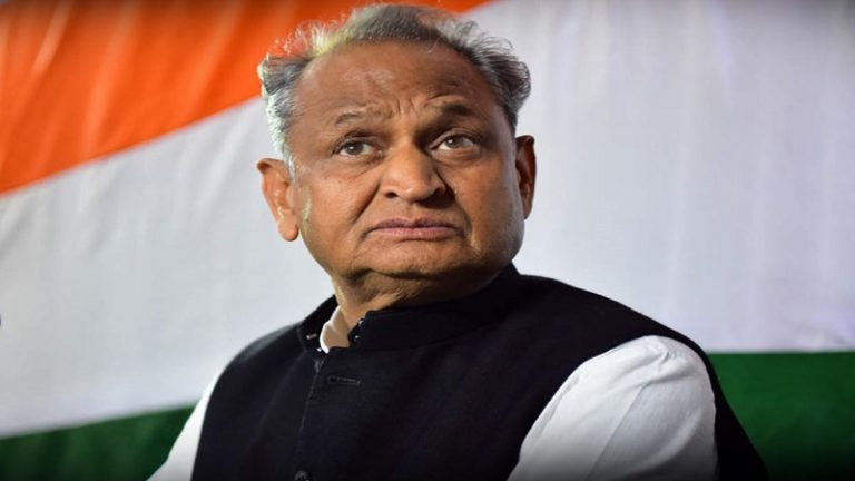 अशोक गहलोत सरकार को अवमानना याचिका पर HC का नोटिस: 6 हफ्ते में माँगा जवाब